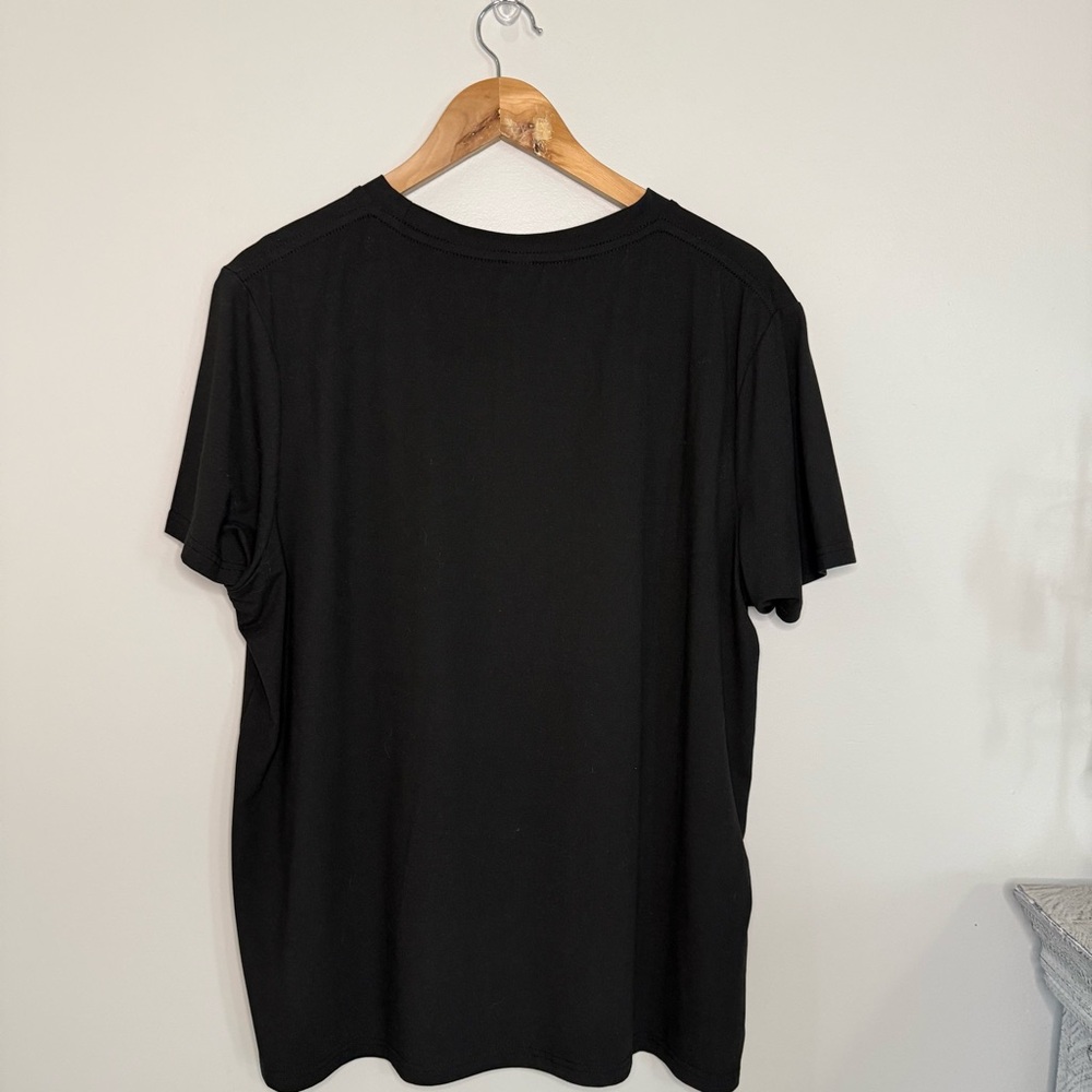 Vintage 1970 Graphic Tee - Picture 5 of 6